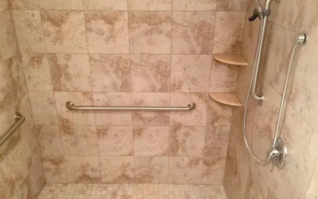 Yellowstone Big Rock Inn