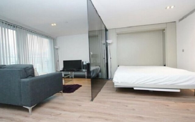 Still Life Old Street