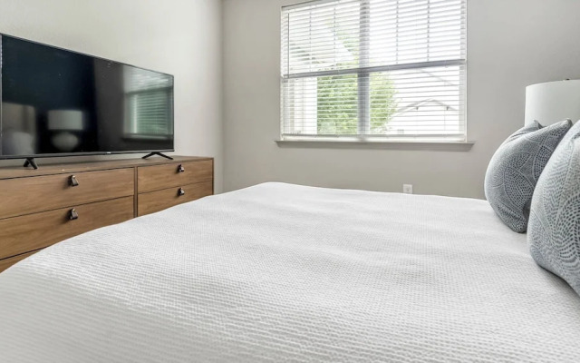 Northlake Apartments By Landing