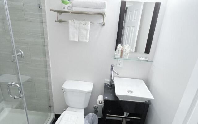 The Cove By Renzzi Hotel