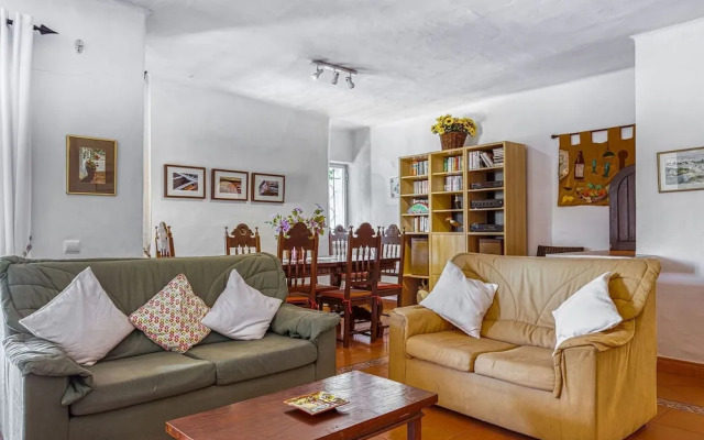 14B Quinta do Paraiso Amazing House Located in t