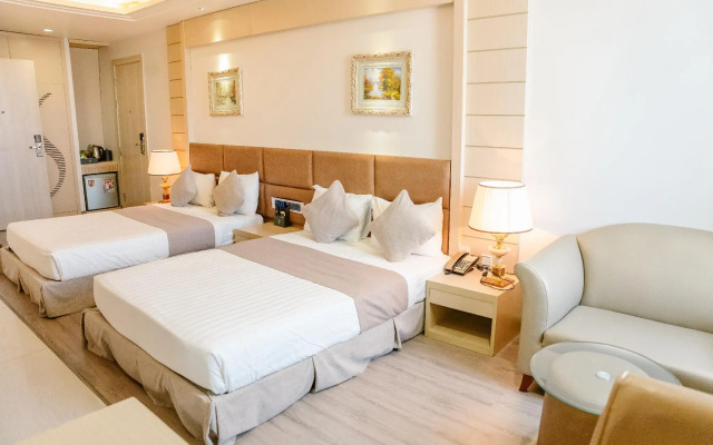 Holiday One Hotel