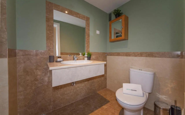 B02 - Fantastic Apartment with Pool