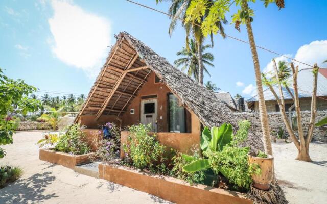 Yellow Card Apartment & Bungalow