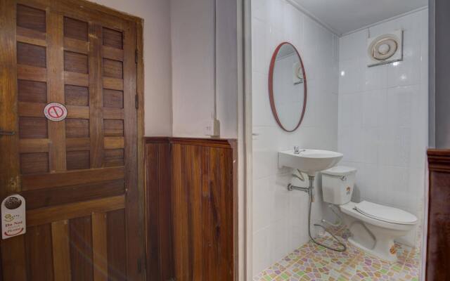 Happy Guesthouse