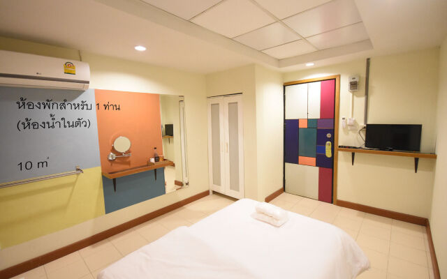 ROOM at PRACHACHUEN