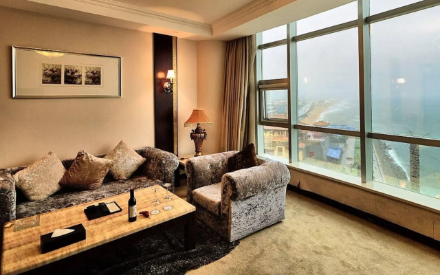 Vienna International Hotel Shandong Yantai FTA Jinshatan Xingyi Square