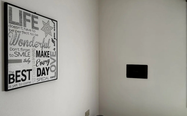 Holiday Apartment With Pool Near the Beach