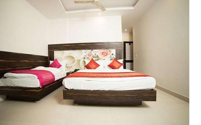 Hotel Sunrise Dx @ Opposite New Delhi Railway Station