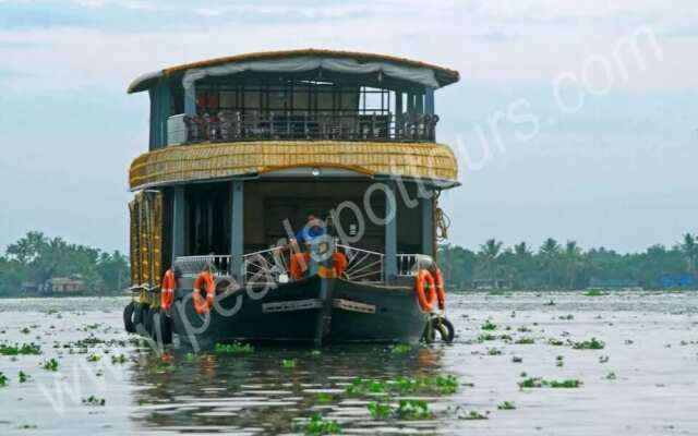 GuestHouser 3 BHK Houseboat 147b