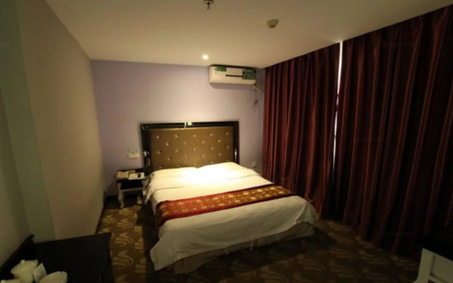 Yunjin Business Hotel (Guilin Railway Station Liangjiang Sihu Branch)