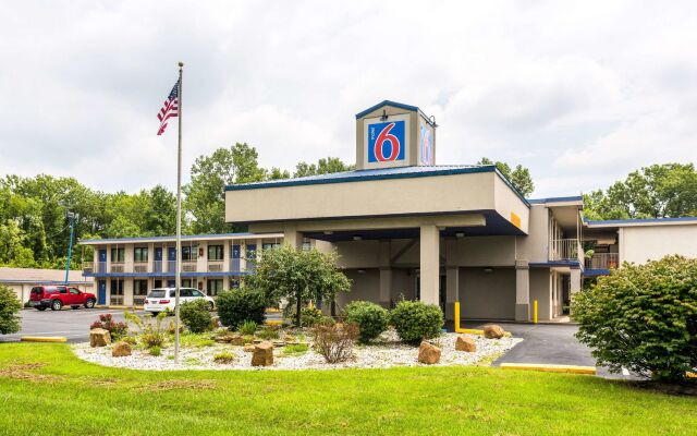 Motel 6 Evansville