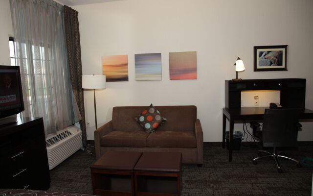 Staybridge Suites Lincoln Northeast by IHG