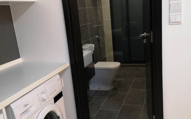 Urban Nomad at Almas Suites