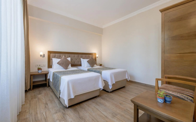 Cinarli Kasri Hotel