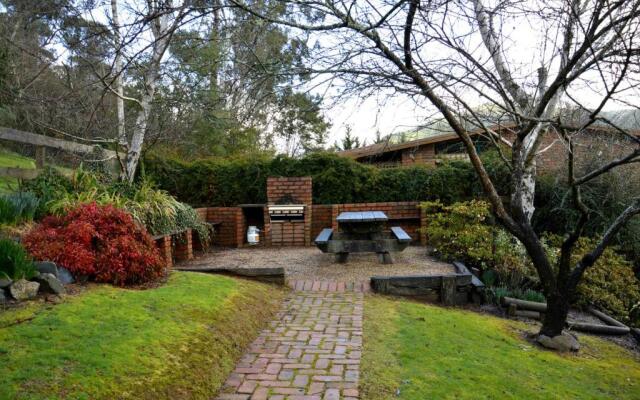 Alrima Lodge, Bright