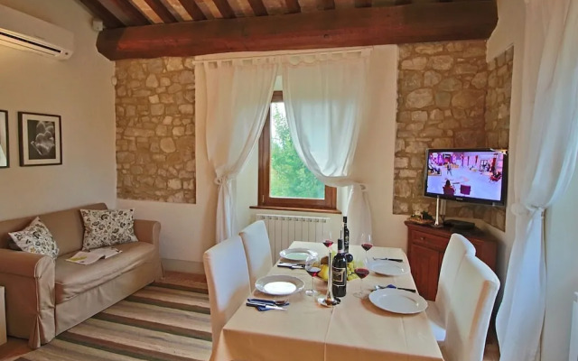 Belvilla by OYO Modern Luxury Apartment With Pool