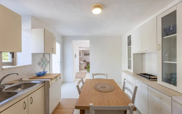 Belvedere - Seafront Apartment - 3 Places