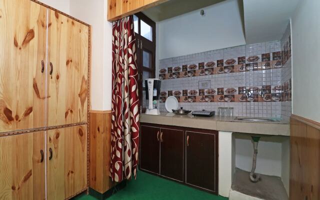 OYO 13698 Home Valley View 2BHK Hadimba Temple Road