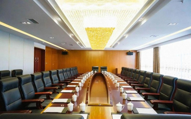 Shengshi Baiyun Hotel