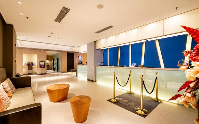 Ease Hotel Shenyang Palace Zhongjie Metro Station