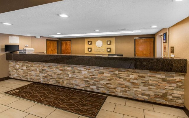 Comfort Inn & Suites Denver Northfield