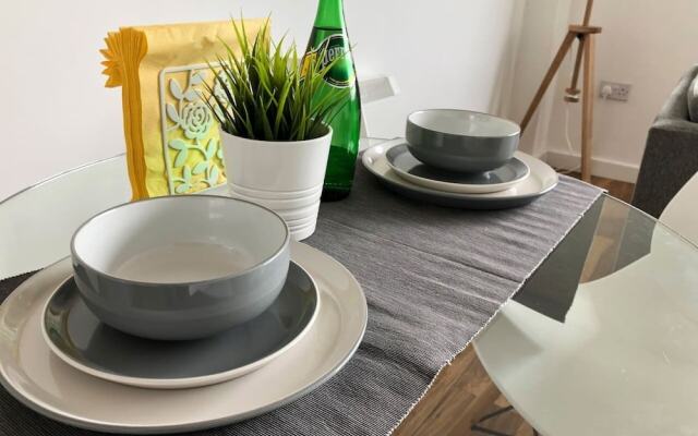 Bright and Homely 2BR Flat in Old Trafford