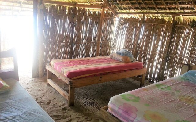 Cabins in Asserya Island - San Blas paradise - meals included