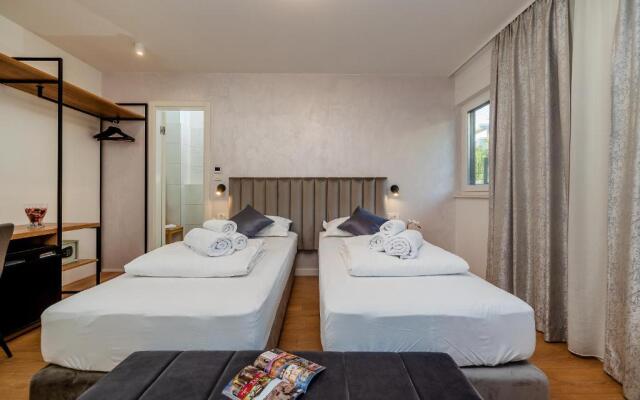 Seven Seas Residence