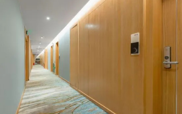Galaxy International Hotel