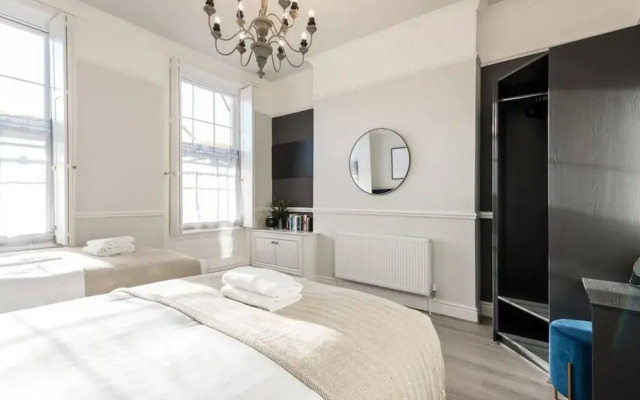 Host Apartments Seel St Townhouse Apt I