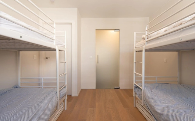 Central Flat With Sunny Terrace