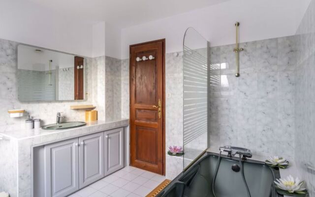 House Kergrim Carnac