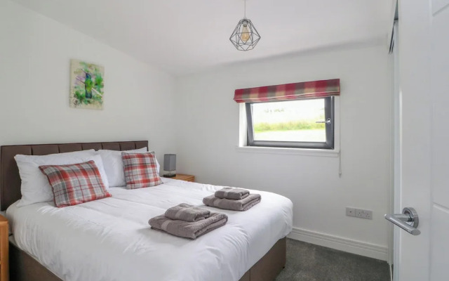 6 Strathtay Lodges