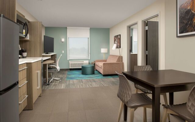 Home2 Suites by Hilton Clovis Fresno Airport
