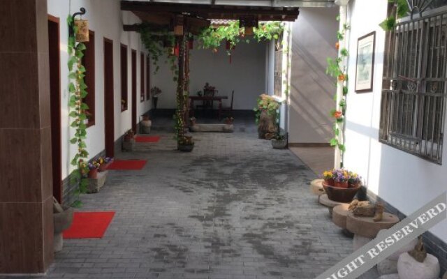 Tiantong Hot Spring Hostel