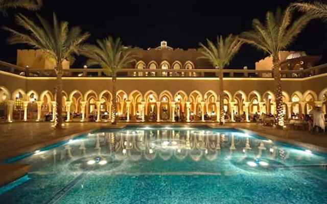 The Grand Makadi
