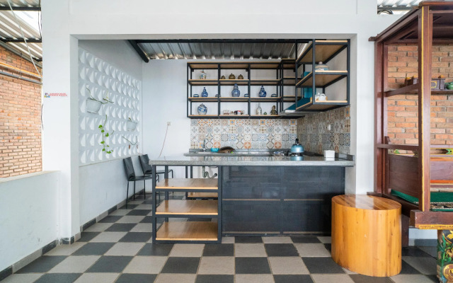 Urbanview Hotel Omah Anin Batu