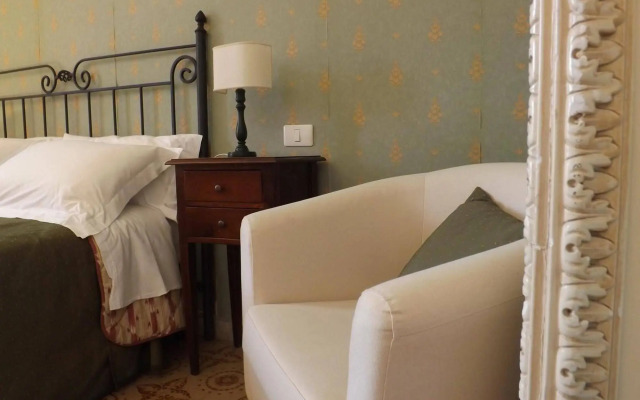 Neathon Rooms