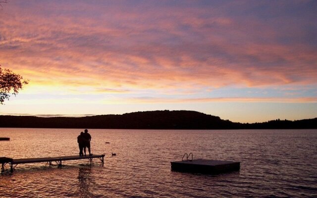 12 Mile Lake Bed and Breakfast