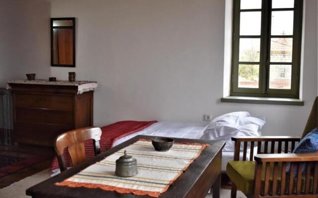 The Doctor’s Mansion - Arkadia