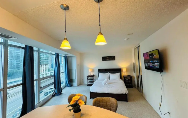 The Yonge Boutique Suites