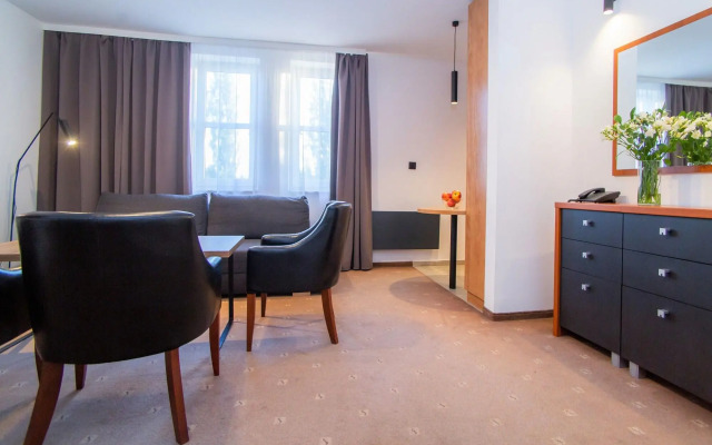 Warsaw - Apartments Apartamenty Sadyba