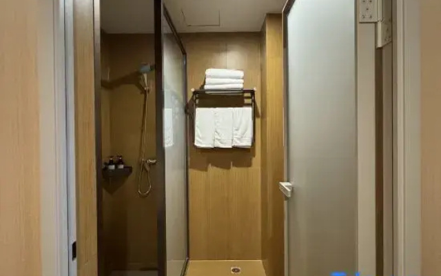Mango Hotel