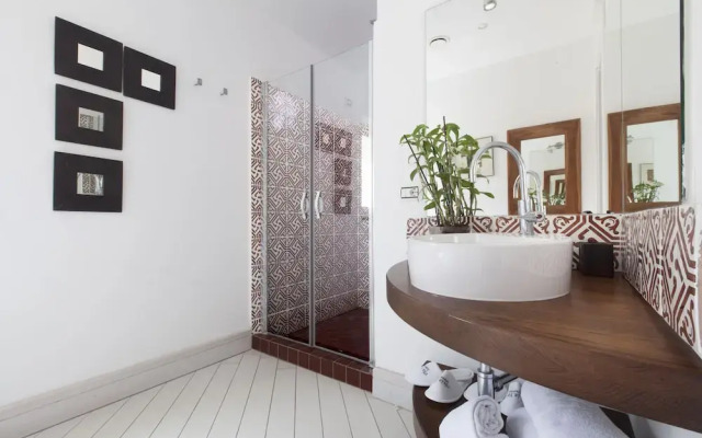 Exclusive Luxury Villa with Pool and Spa