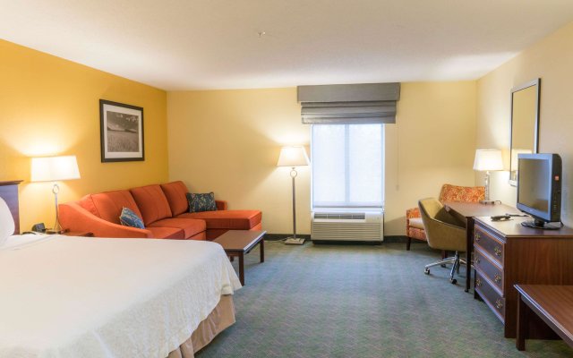 Hampton Inn New Philadelphia