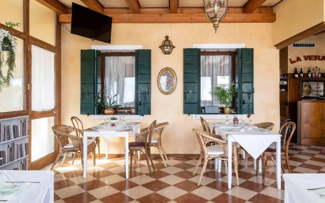 Hotel Villa Sara