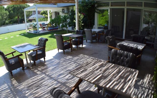 Forever Alacati Boutique Hotel - Adults Only