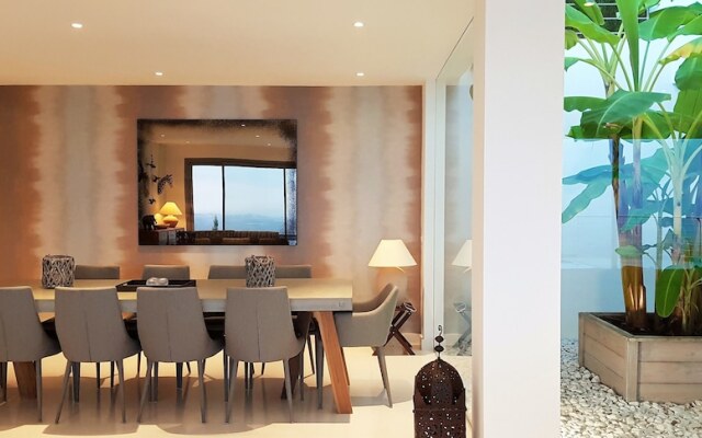 Waterfront Villa Las Golondrinas