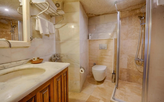 Tulip Cave Suites
